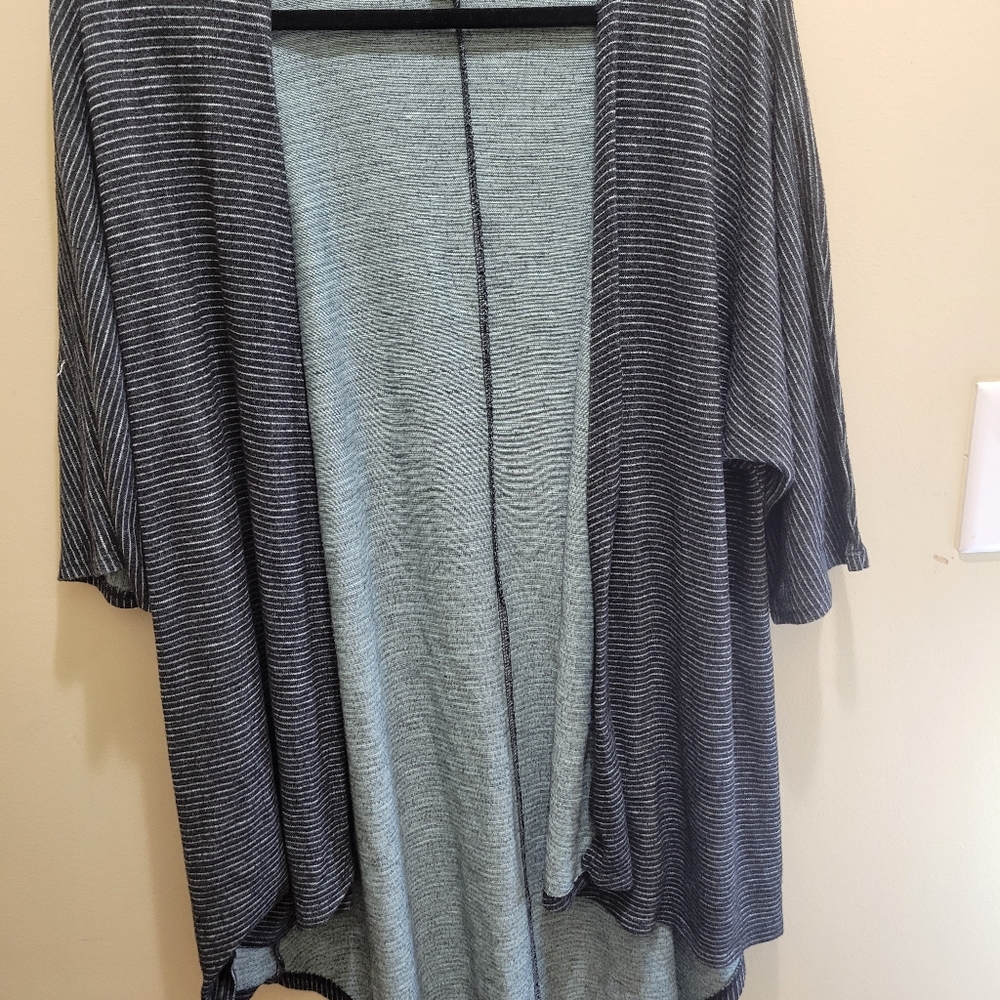 Lularoe Loose Cardigan Black And Green Stripes Size s